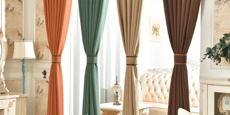 Focus On The Curtain Color 