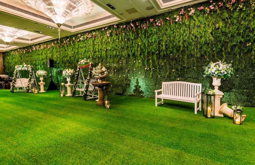 Artificial Grass To Style Home Garden Wall