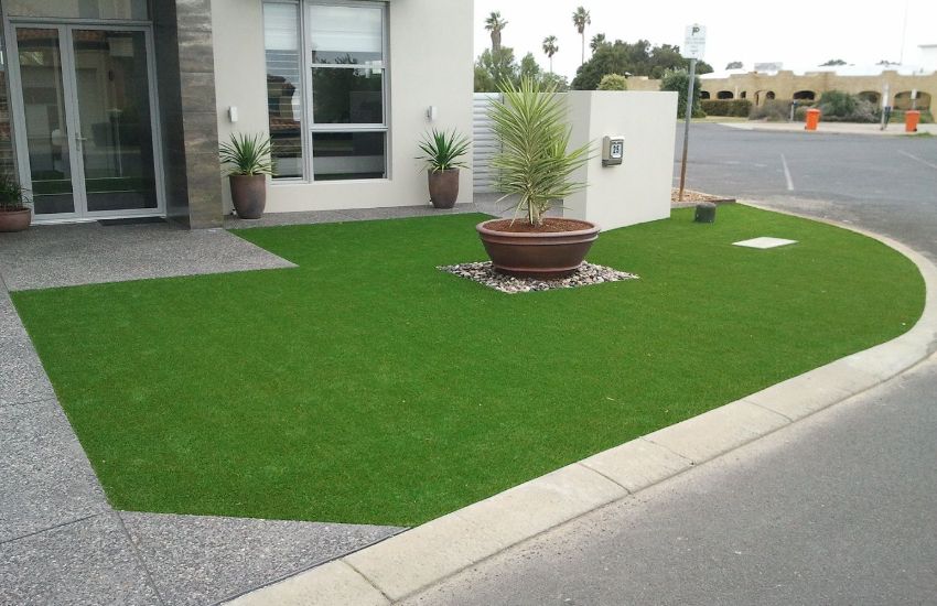 Get Creative With Artificial Front Lawn